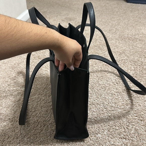 Telfar - Picture 6 of 7